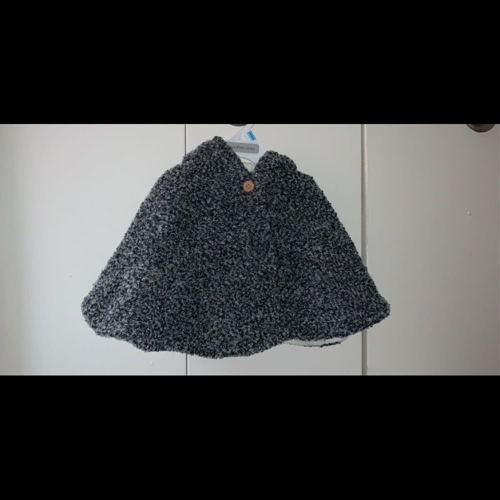 Little girls Carter’s shawl